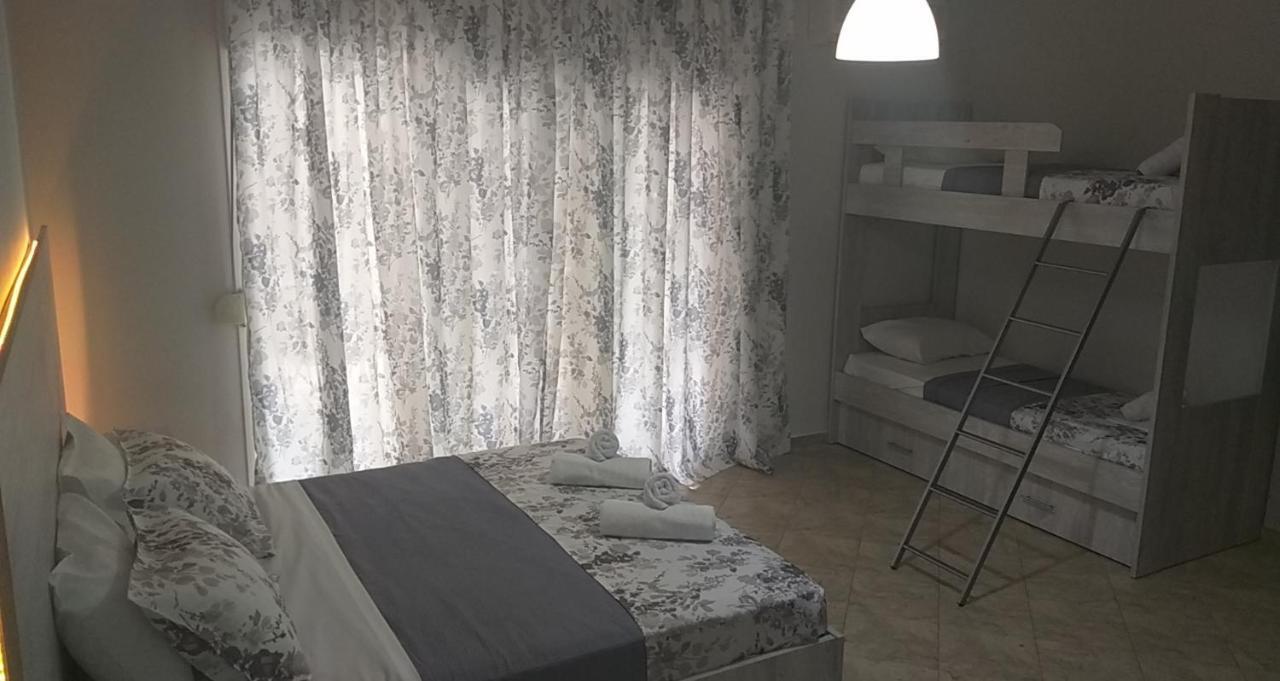 Апартаменты Studio Garden Nea Kallikrateia Экстерьер фото