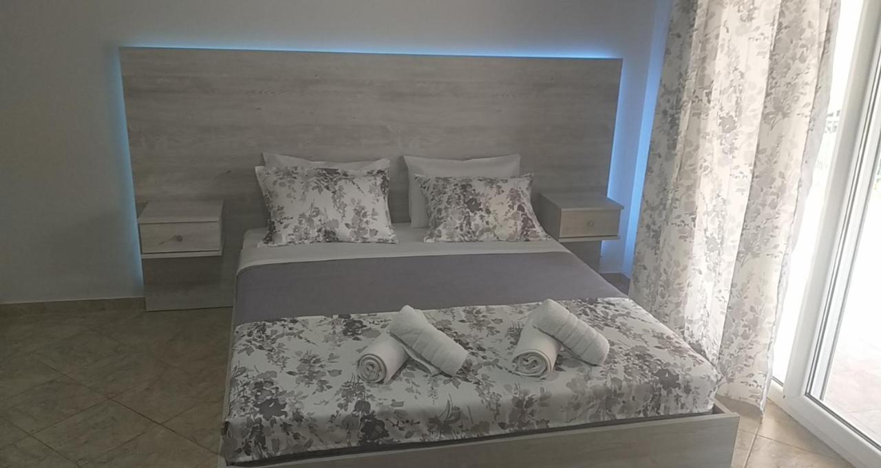 Апартаменты Studio Garden Nea Kallikrateia Экстерьер фото